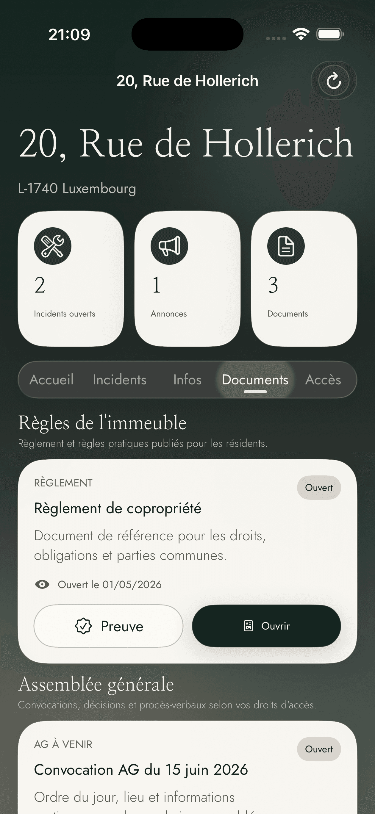 Capture réelle de l'app iOS Alzette One montrant les documents résidents